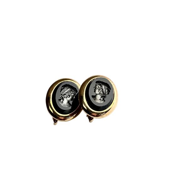 Sarah Coventry Earrings Evening Profile Clip On Black Intaglio Cameo Gold Tone - Picture 2 of 10